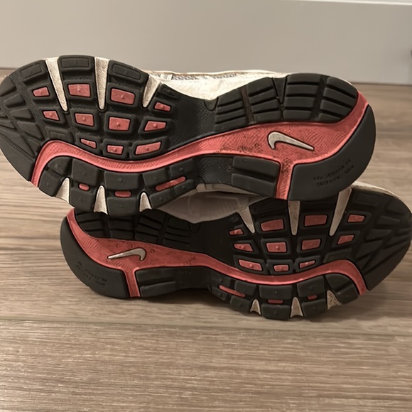 NIKE T-RUN - Picture 3 of 3